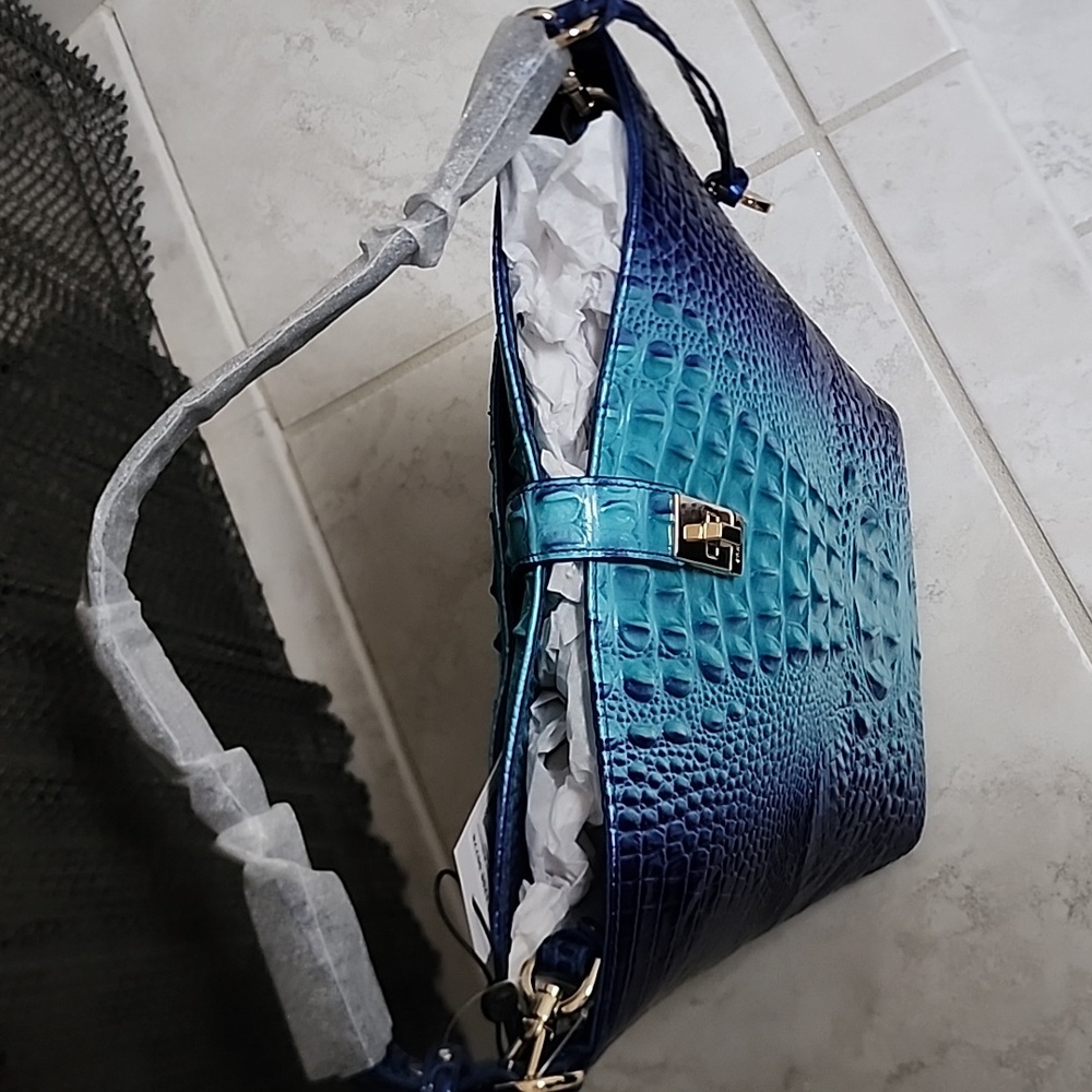 βΌοΈLAST DAY!!βΌοΈ ππ©΅ BRAHMIN Affinity Ombre Shira Bucket Bag π©΅π - Picture 10 of 10